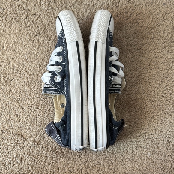 Converse - Picture 3 of 4
